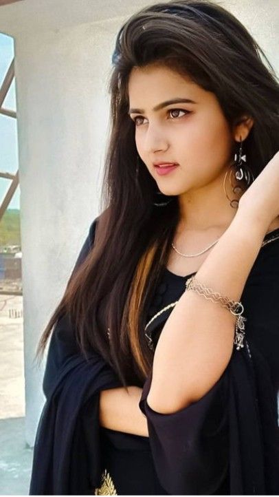 Best Comment on Girl Pic in Hindi