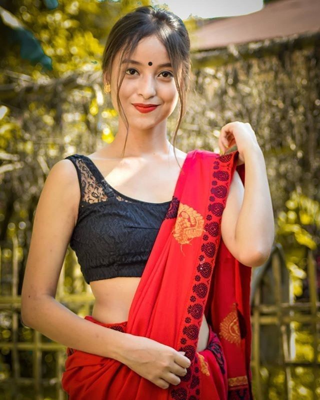 Wife Ki Photo Pe Comment Hindi